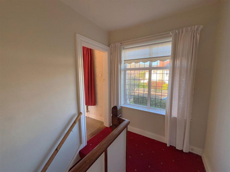 16 Cooldarragh Park