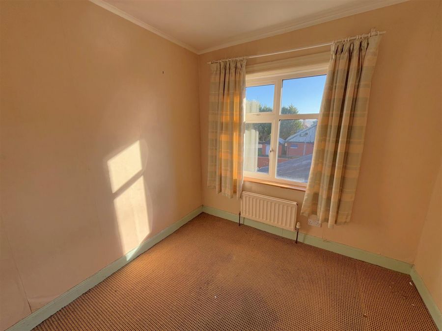 16 Cooldarragh Park