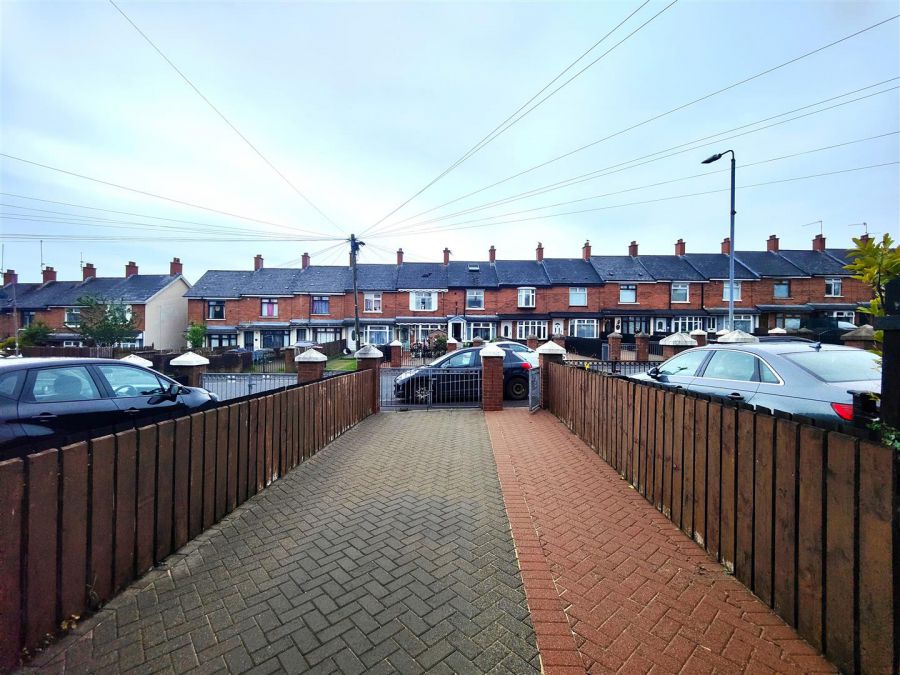 44 Brompton Park