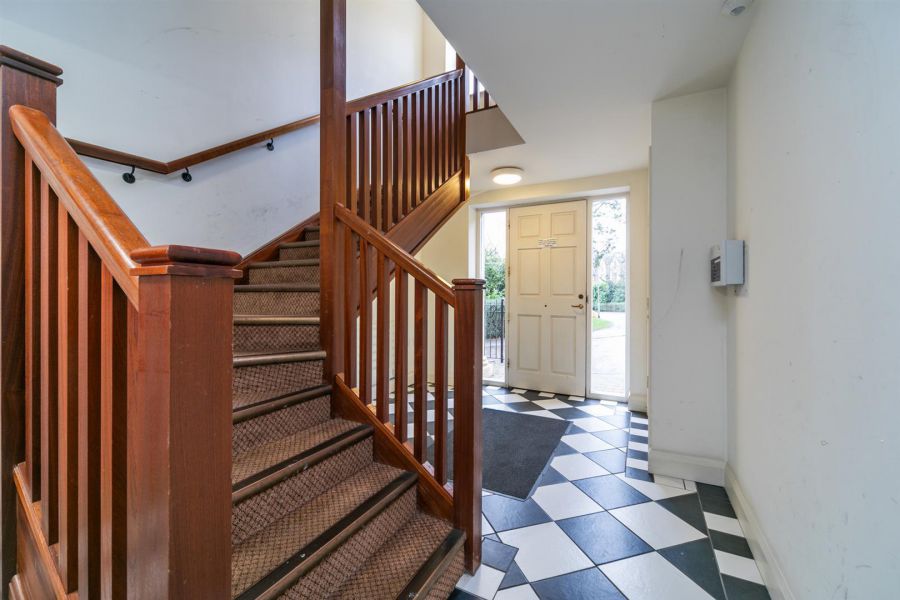 Apt 4, 50 Fortwilliam Demesne