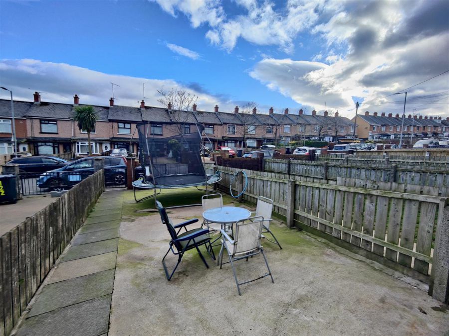 120 Brompton Park