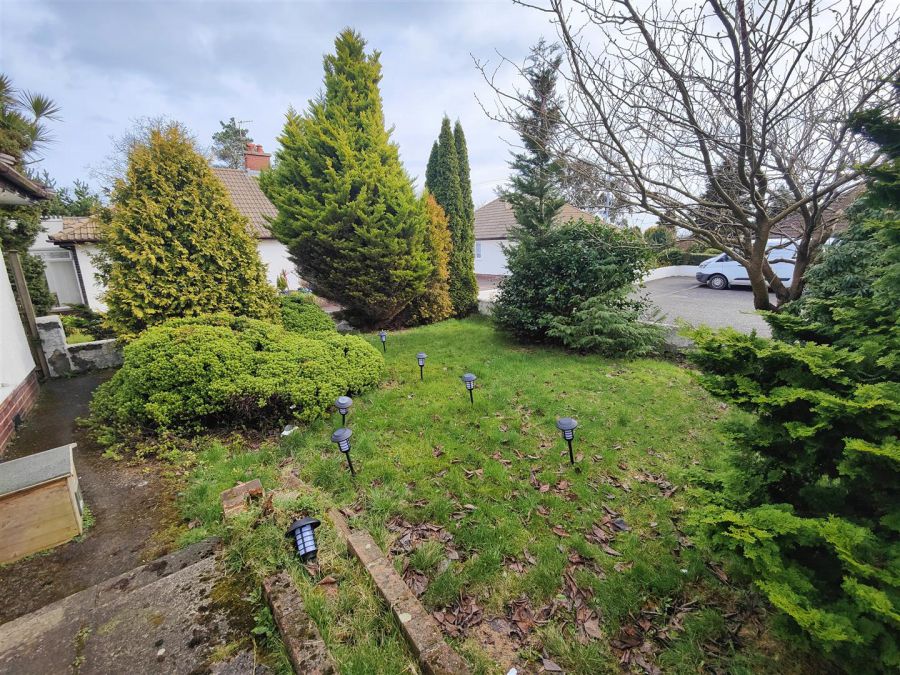 10 Carncoole Park