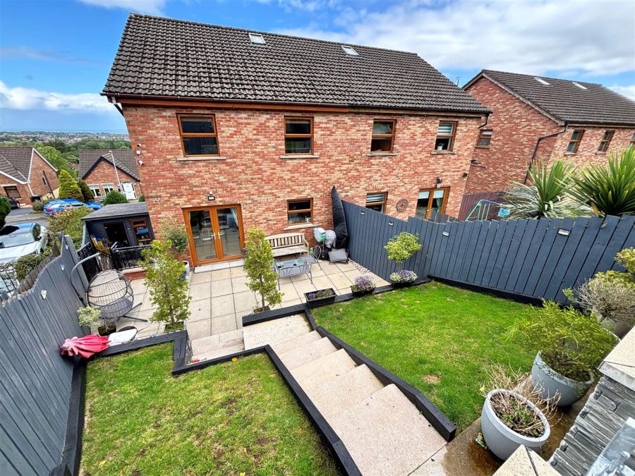 25 Lyndhurst View Avenue