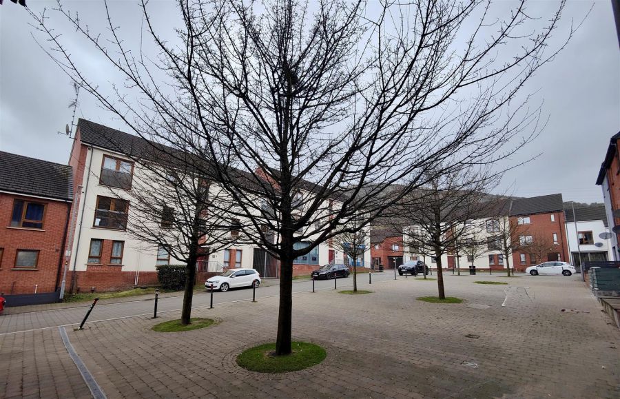 12F Heath Lodge Square 12F Heath Lodge Square