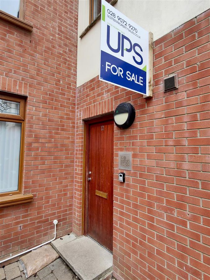 12f Heath Lodge Square