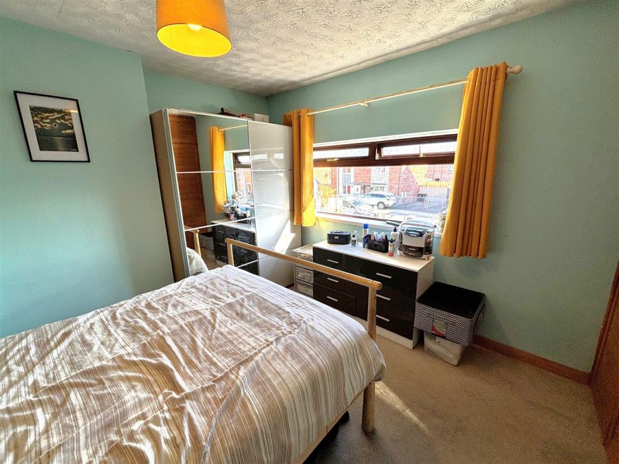 11 Torrens Gardens