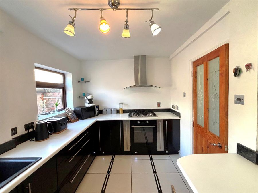 11 Torrens Gardens