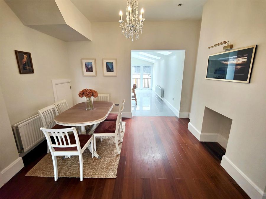 40 Thorndale Avenue