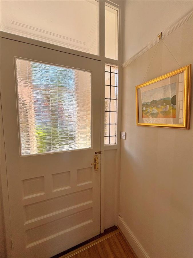 15 Thirlmere Gardens