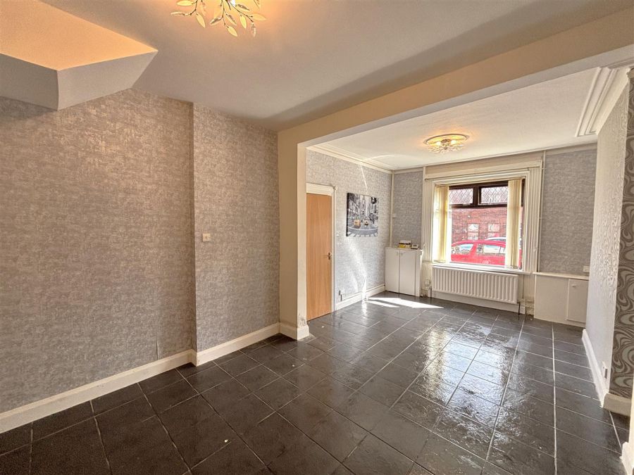 23 Ainsworth Avenue