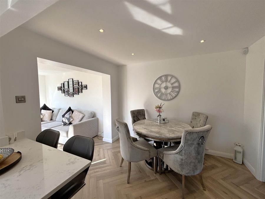 59 Wolfhill Avenue South