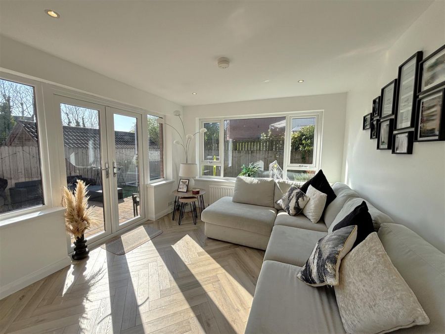 59 Wolfhill Avenue South