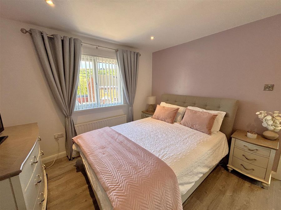 59 Wolfhill Avenue South