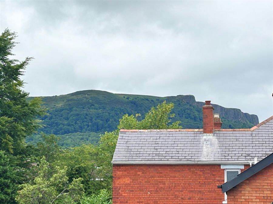 48 Somerton Road