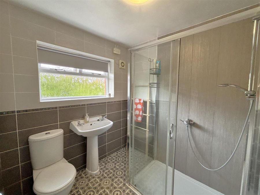 32 Meyrick Park