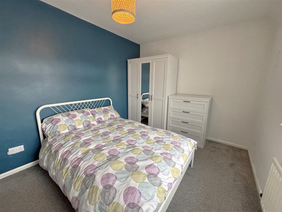32 Meyrick Park
