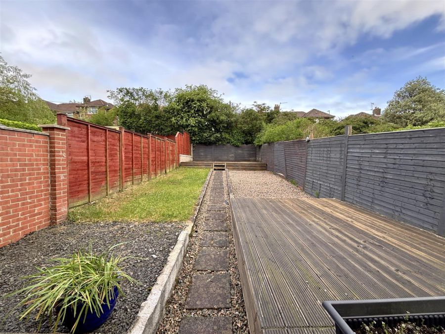 32 Meyrick Park