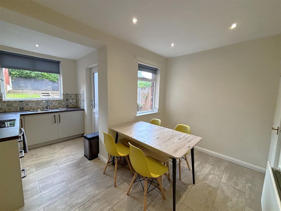 32 Meyrick Park