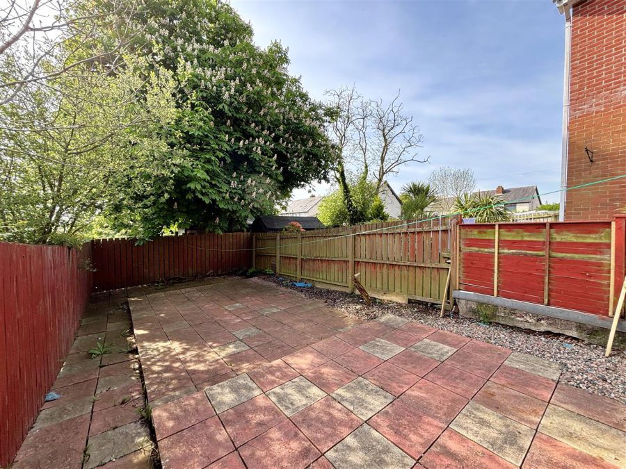 25 Meyrick Park