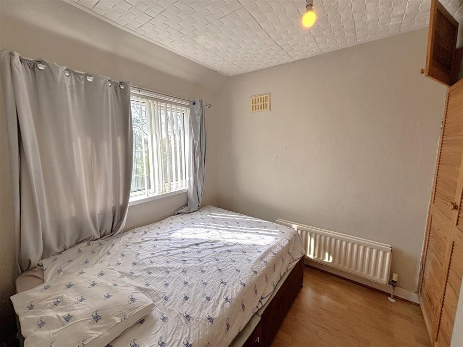 25 Meyrick Park