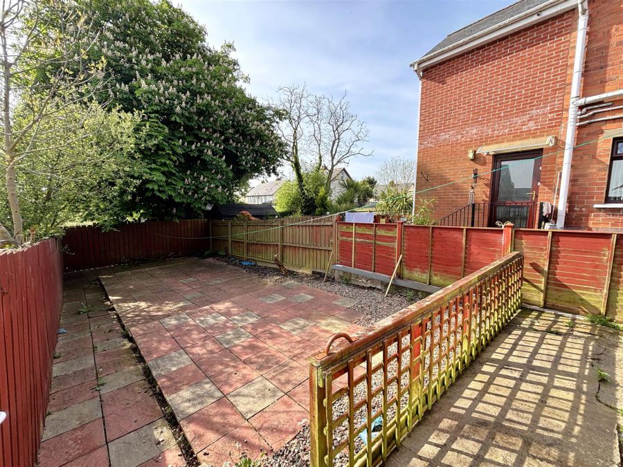 25 Meyrick Park
