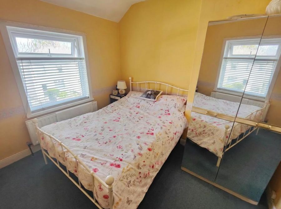 44 Silverstream Gardens