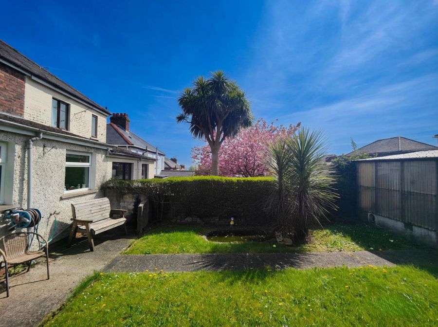 44 Silverstream Gardens