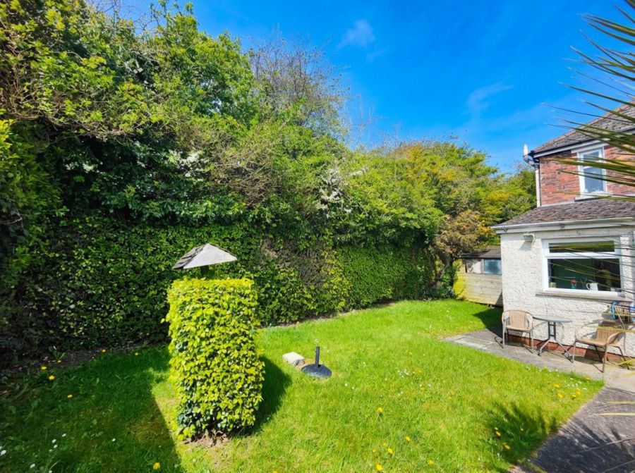 44 Silverstream Gardens