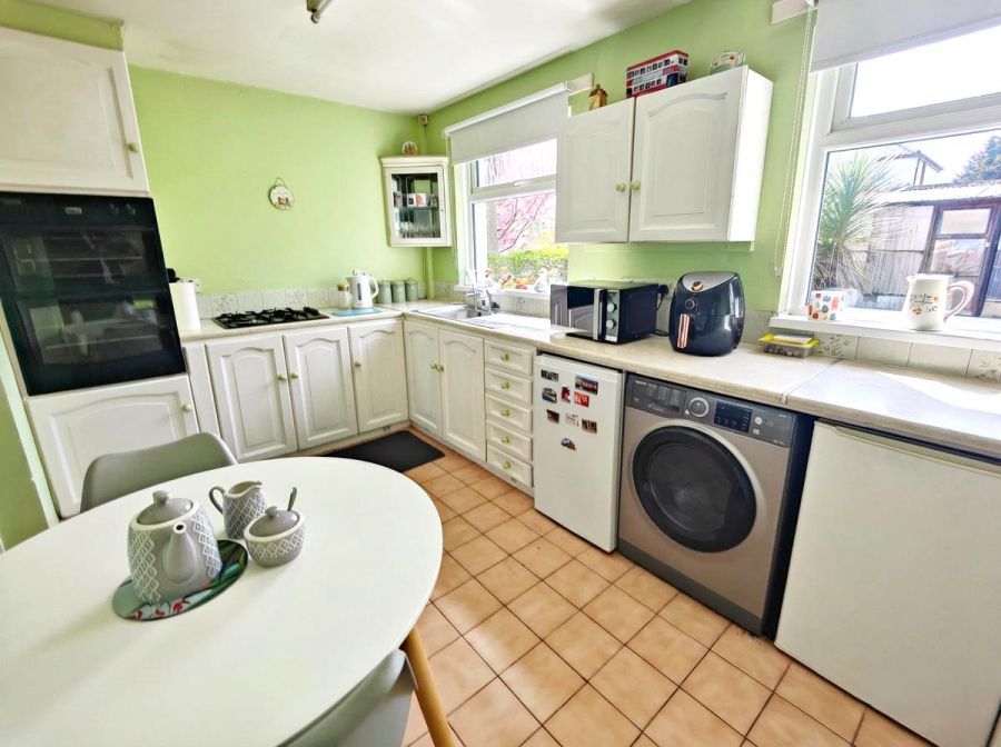 44 Silverstream Gardens