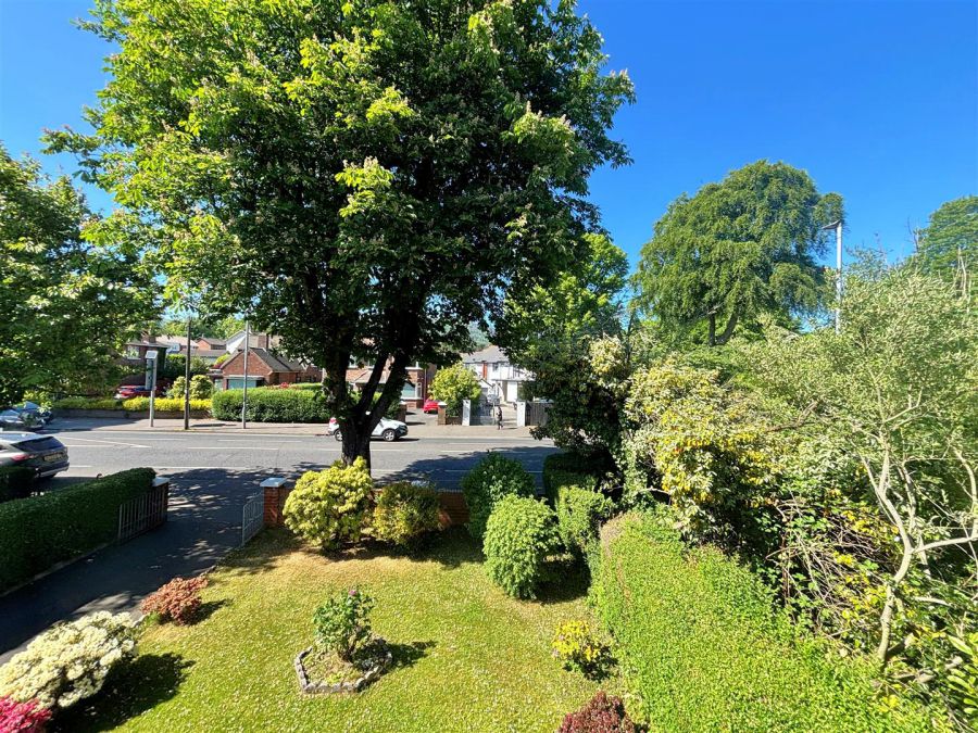 27 Fortwilliam Park