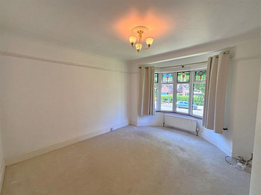 27 Fortwilliam Park