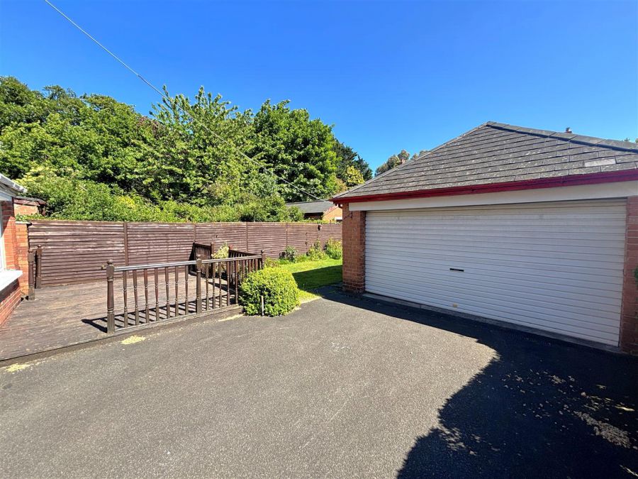 27 Fortwilliam Park
