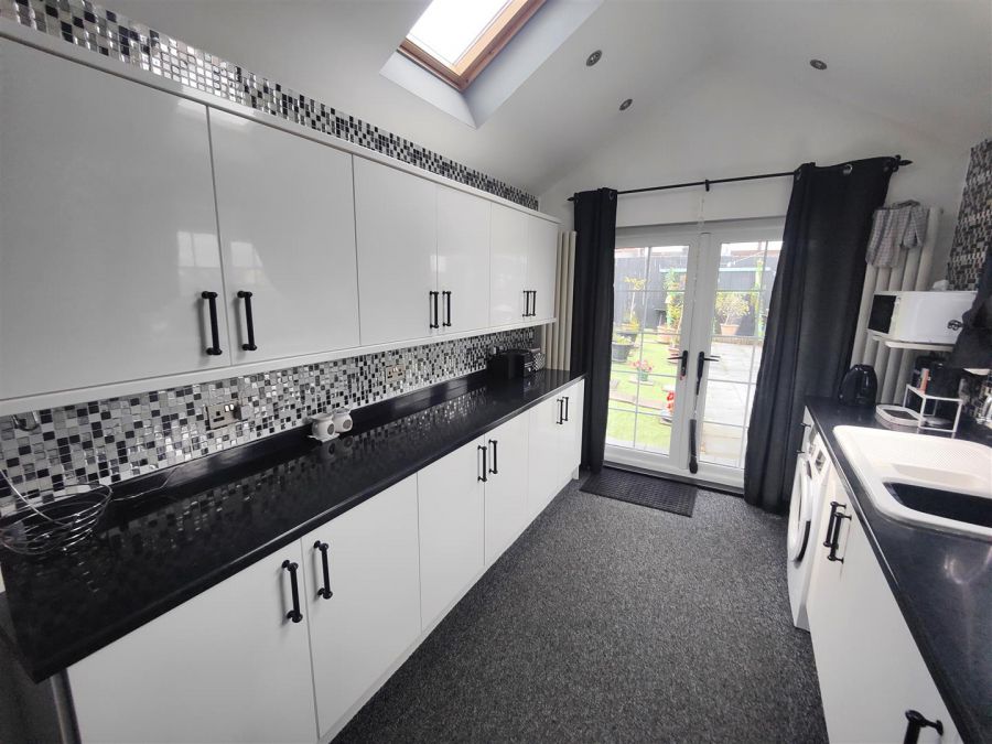 1 Duffield Park
