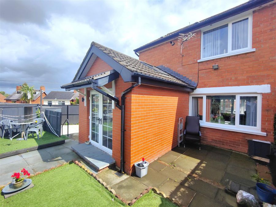 1 Duffield Park
