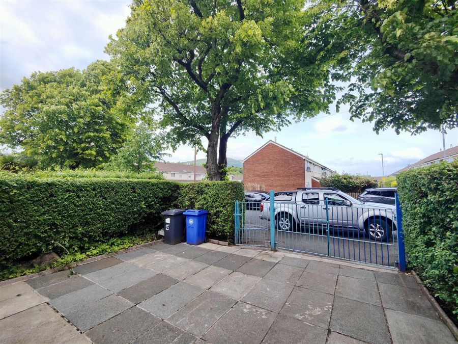 15 Westland Drive