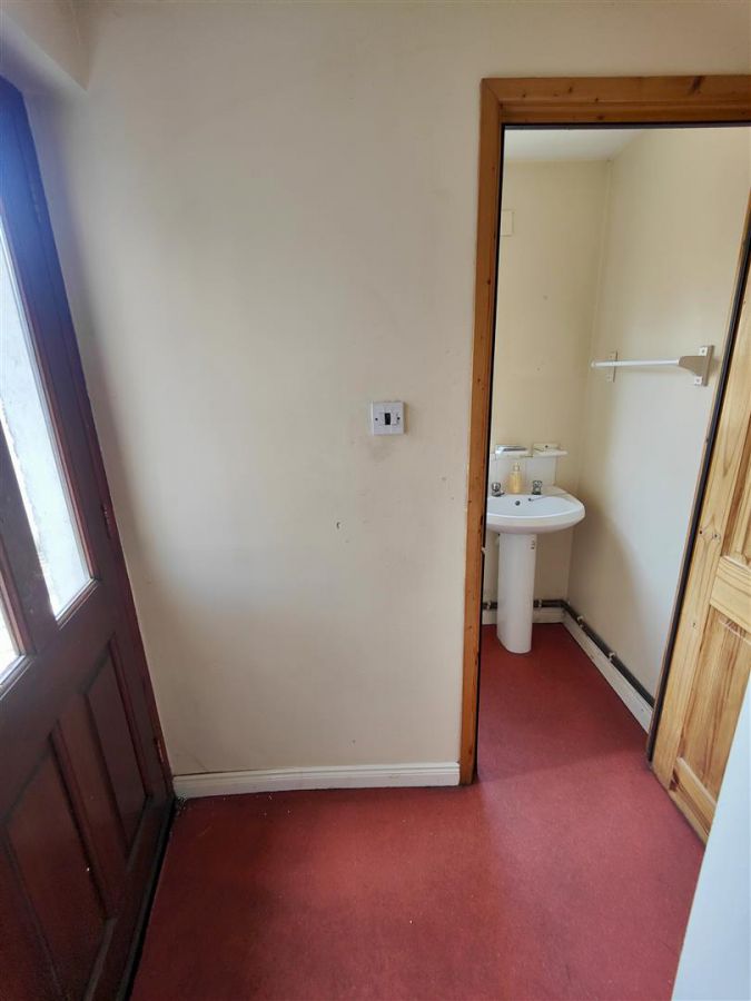 6 Vicinage Place