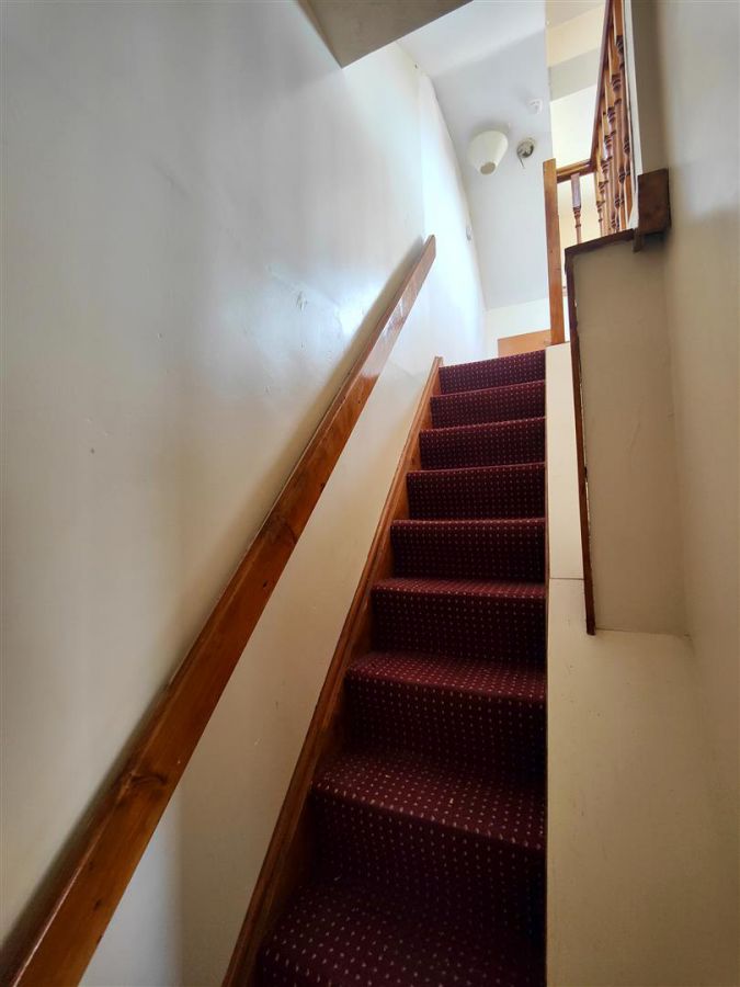 6 Vicinage Place
