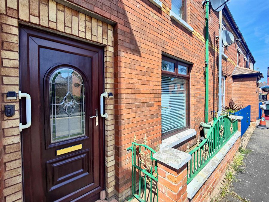 6 Vicinage Place