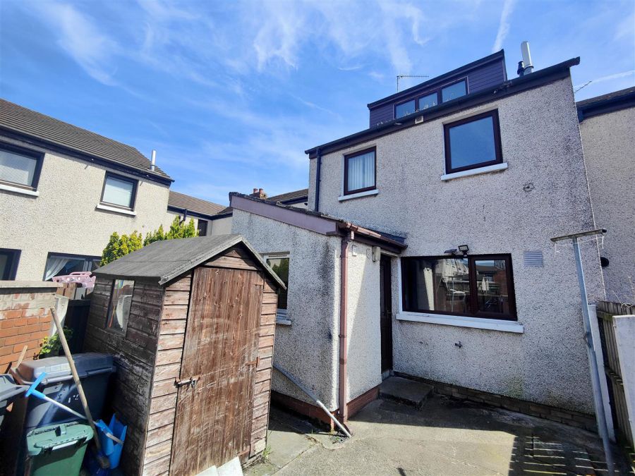 6 Vicinage Place