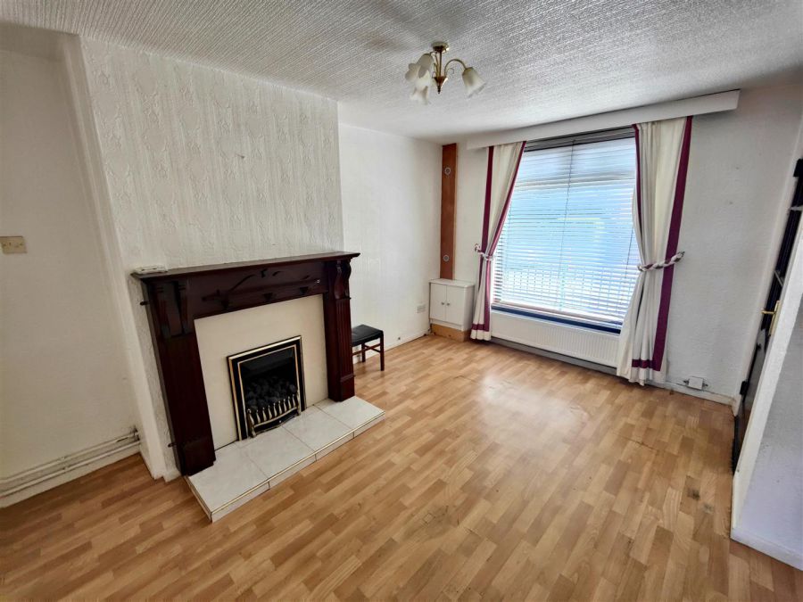 6 Vicinage Place