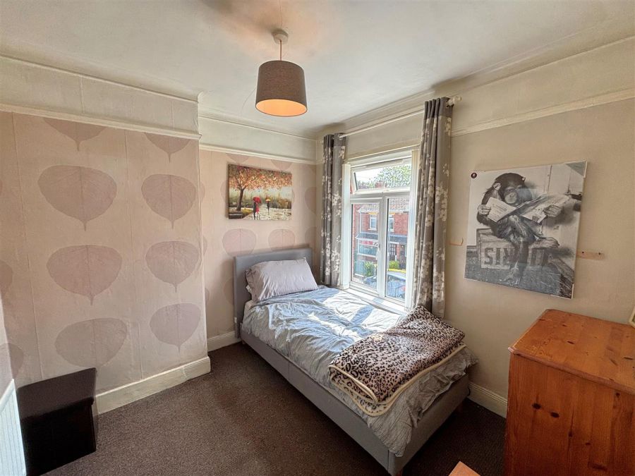 14 Somerton Gardens