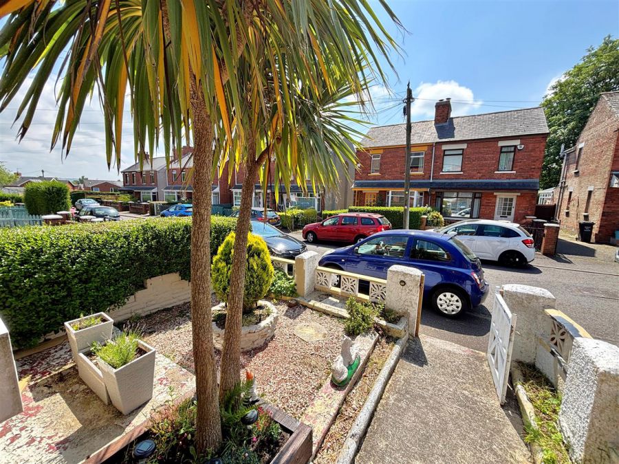 14 Somerton Gardens