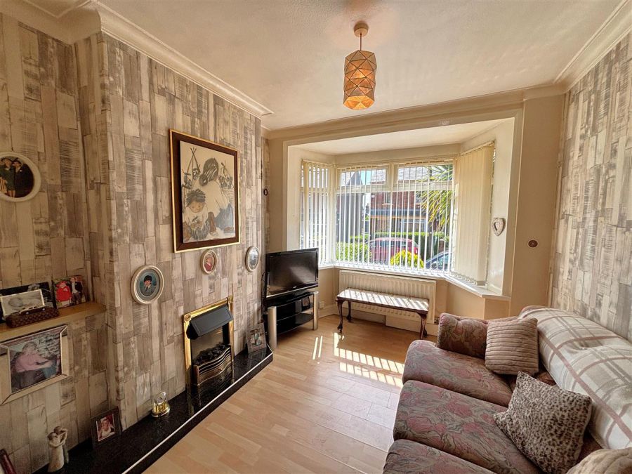 14 Somerton Gardens