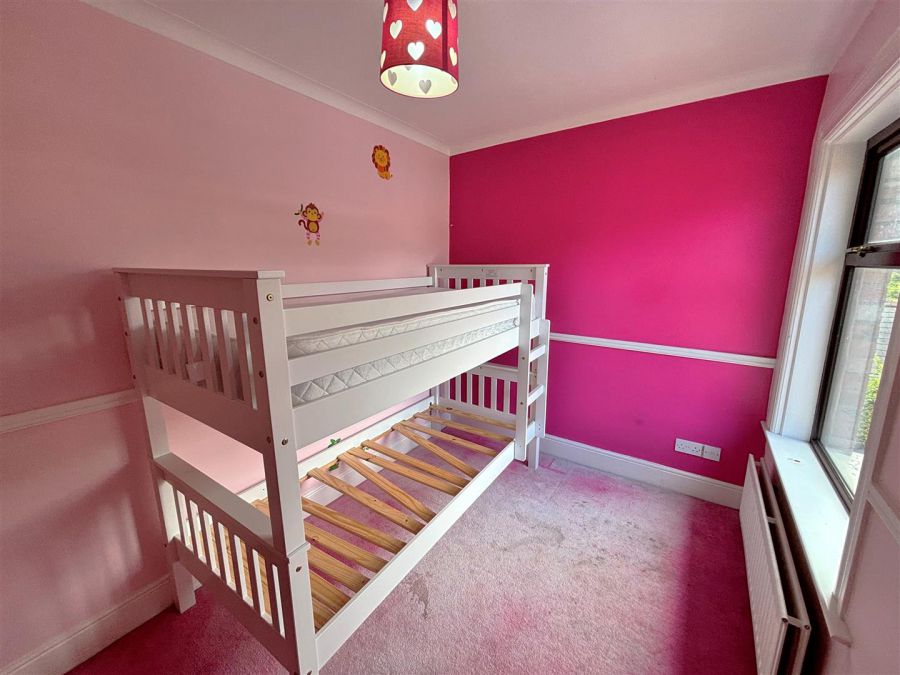 22 Alexandra Gardens