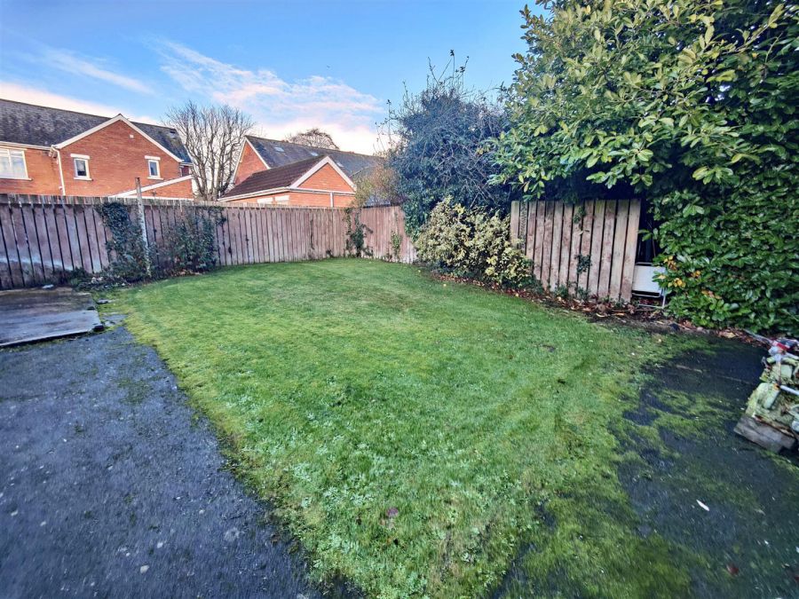 22 Alexandra Gardens