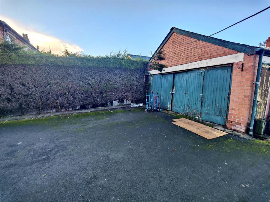 22 Alexandra Gardens