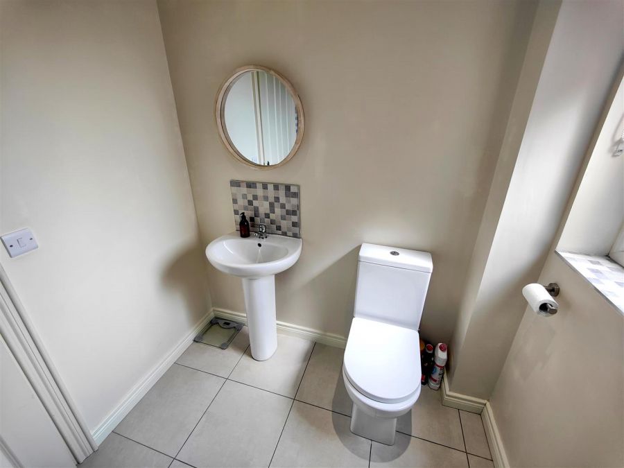 Apt 2, 11 Mill Valley Gardens