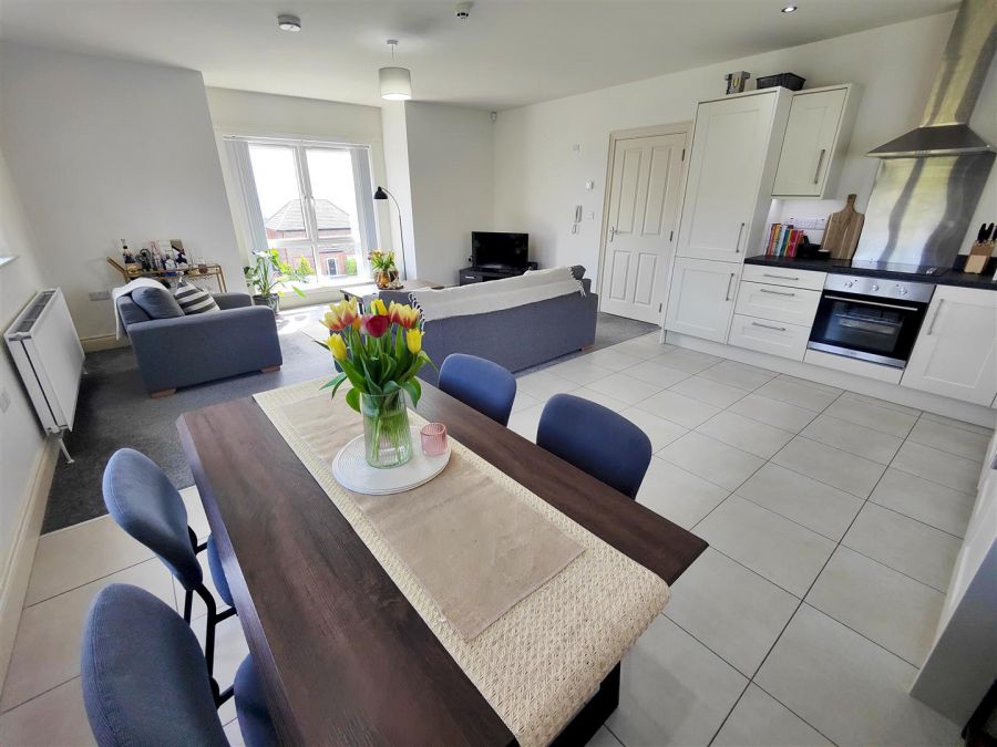Apt 2, 11 Mill Valley Gardens