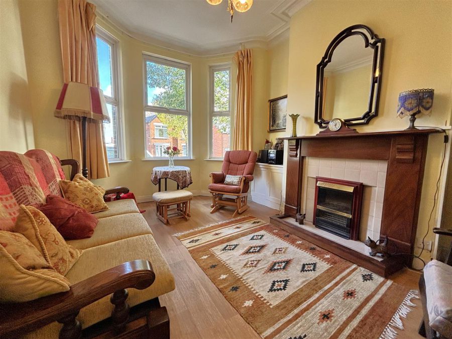 86 Woodvale Road
