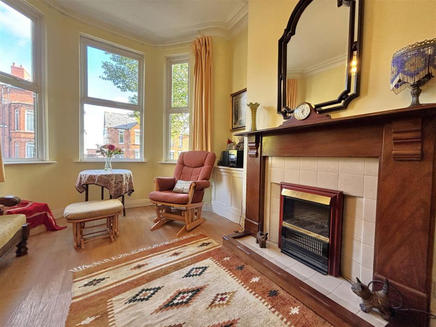 86 Woodvale Road 86 Woodvale Road